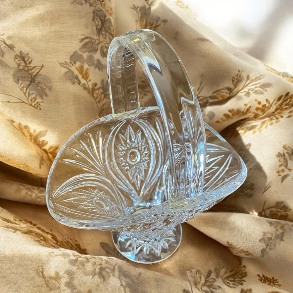 Elegant Vintage Crystal Basket - Picture 9 of 9